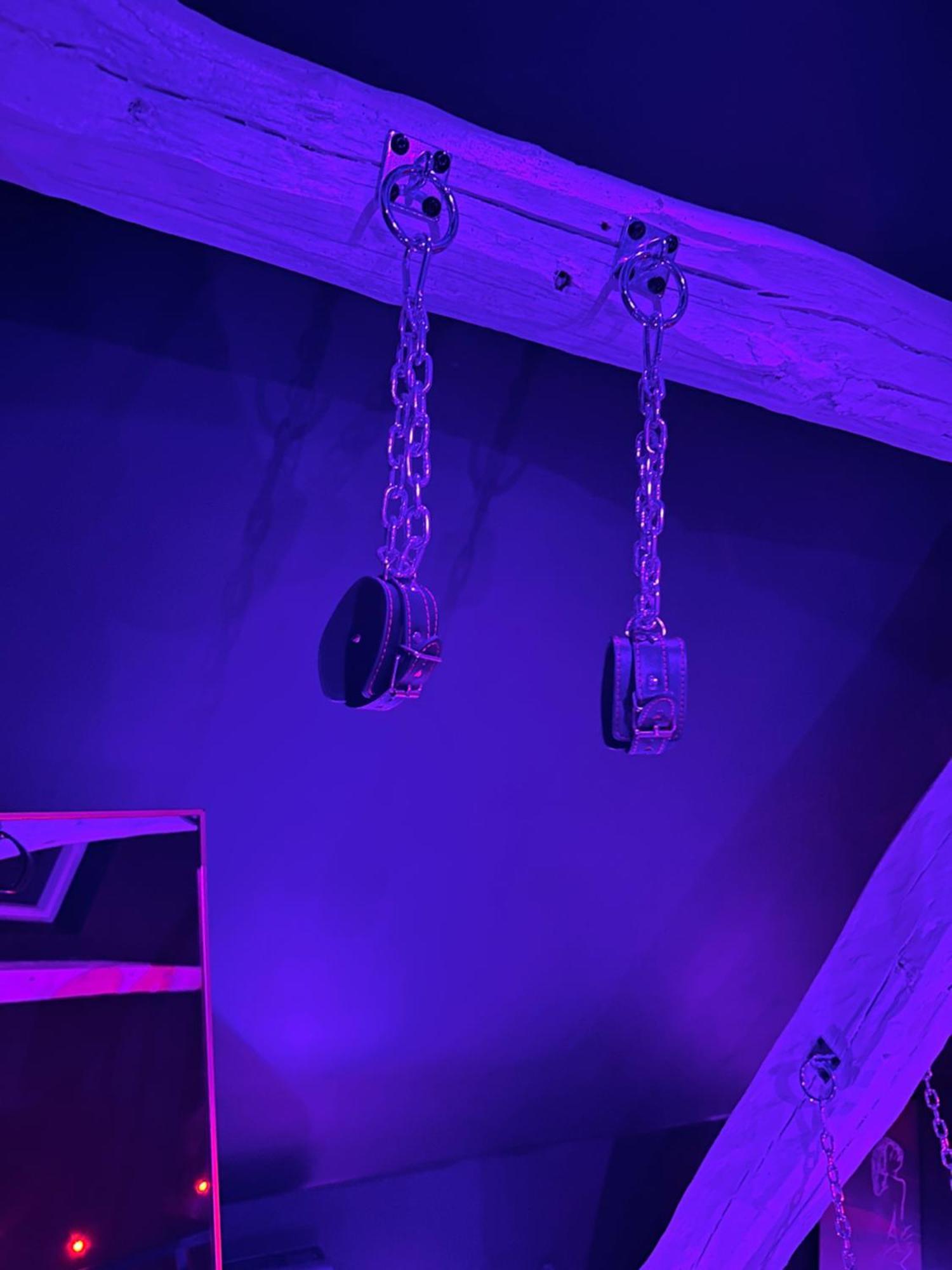 Loveroom De Luxe - Theme 50 Nuances De Grey Maison Privative Spa Insolite Douchy-les-Mines Екстериор снимка